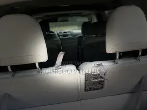 Toyota Highlander SE 2012 Silver