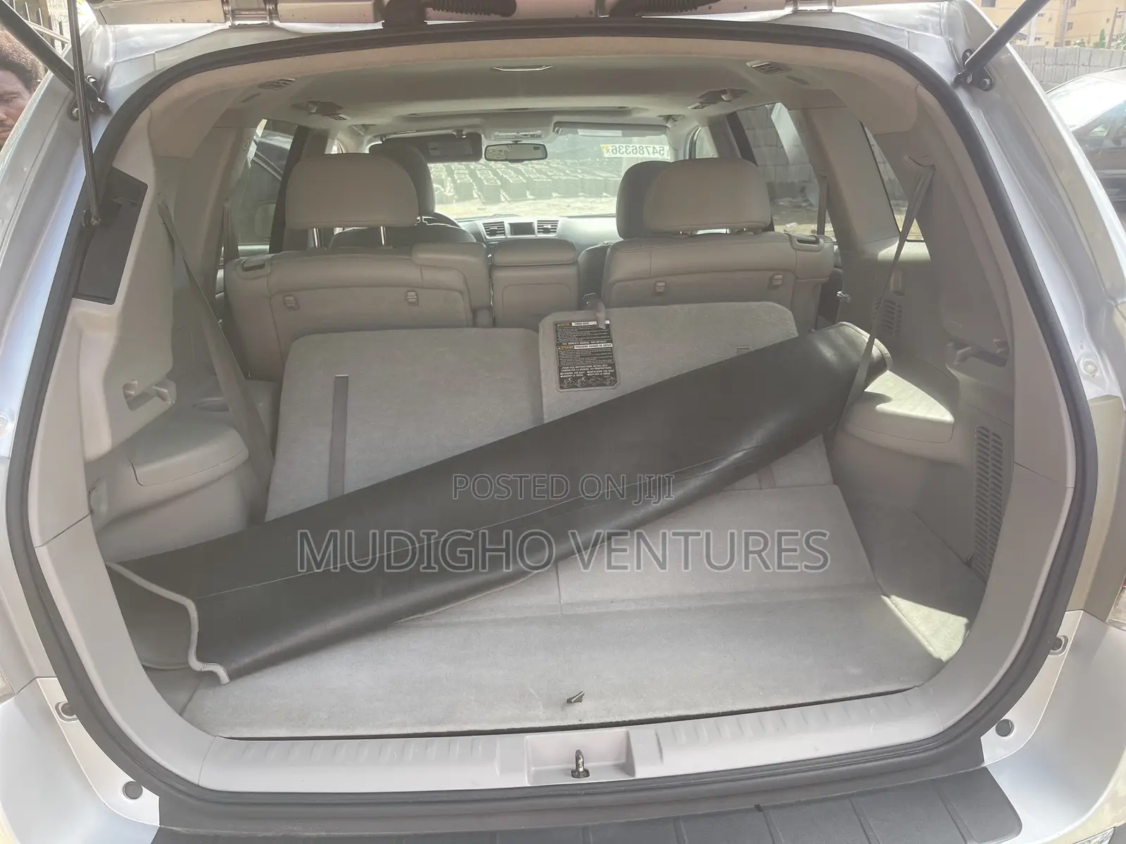 Toyota Highlander SE 2012 Silver
