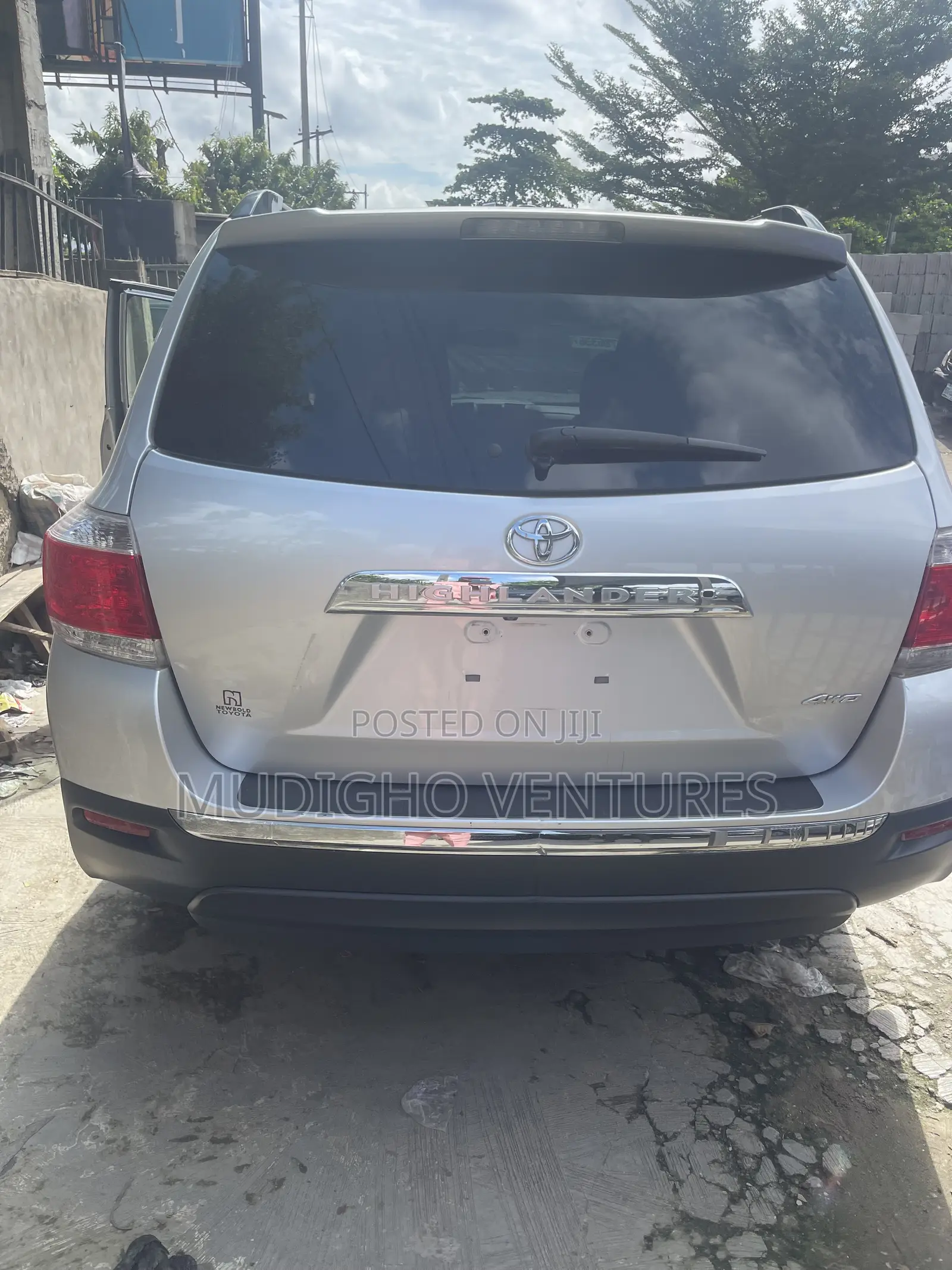 Toyota Highlander SE 2012 Silver