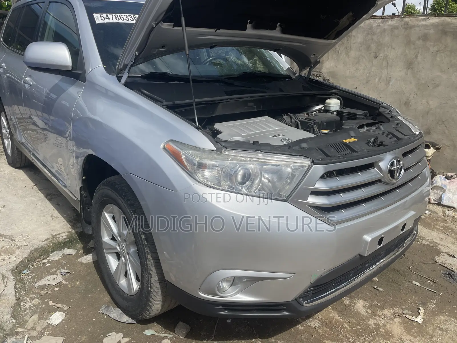 Toyota Highlander SE 2012 Silver