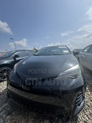Toyota Corolla SE (1.8L 4cyl 2A) 2018 Black