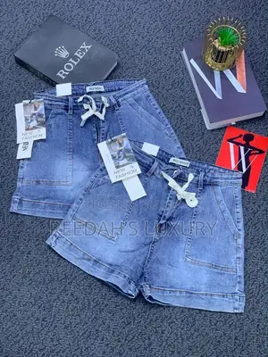 Women’s Alo Denim Bumshort