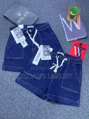 Women’s Alo Denim Bumshort