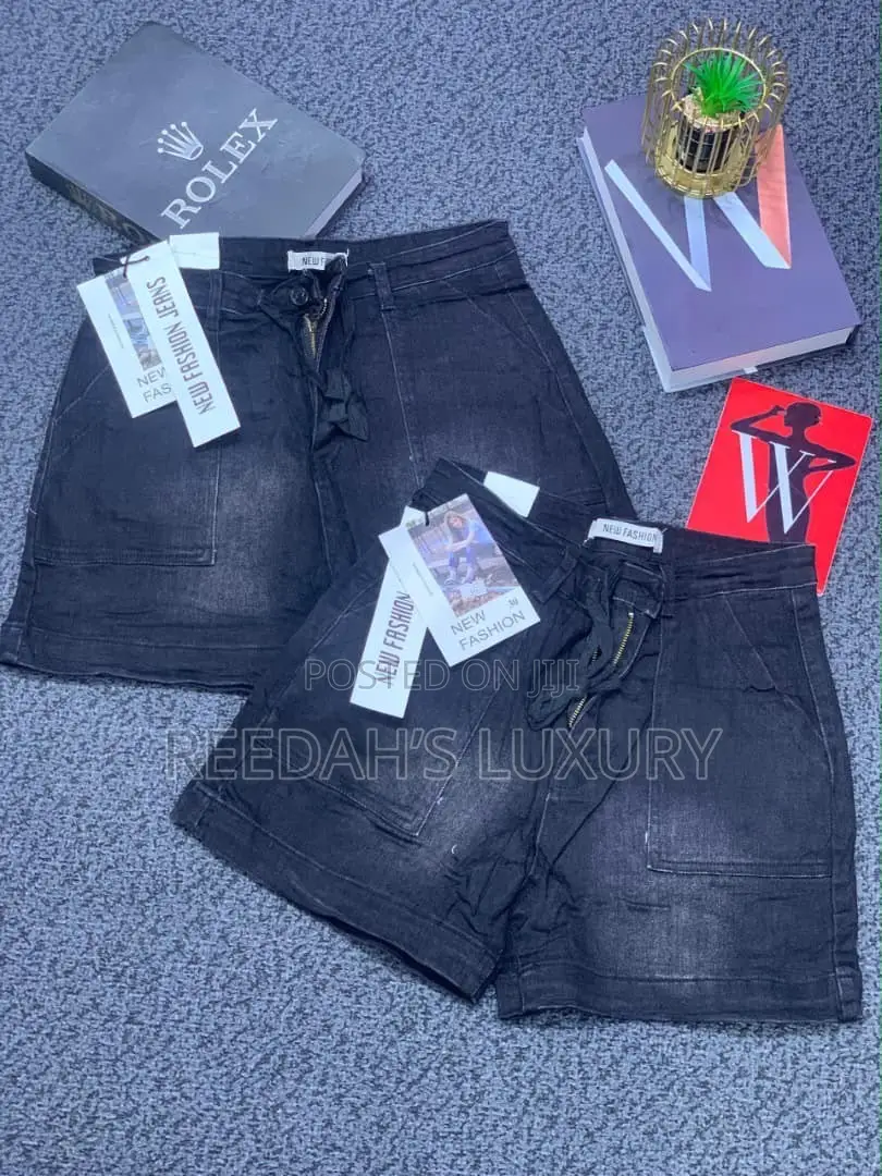 Women’s Alo Denim Bumshort