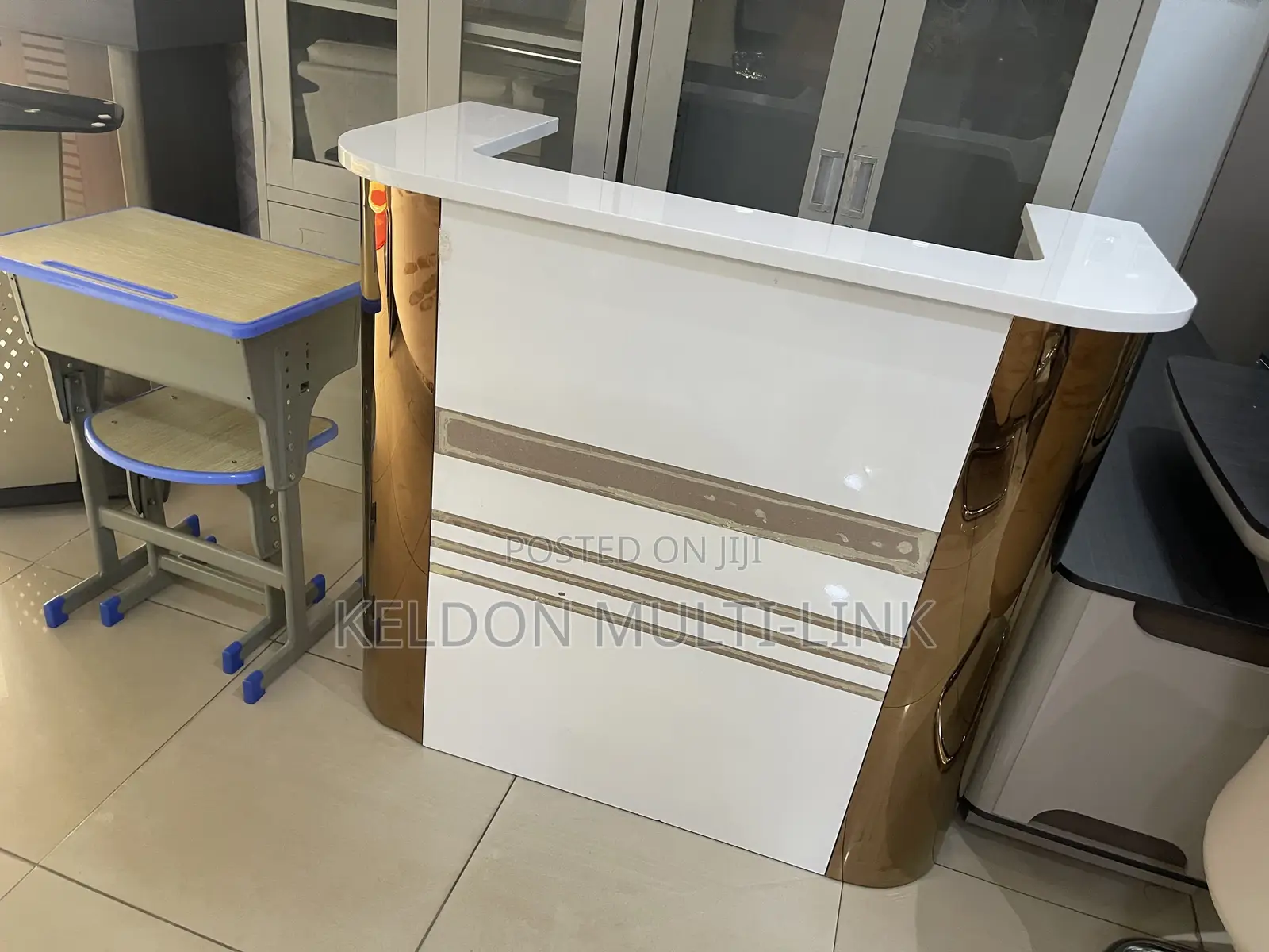 Receptionist Table
