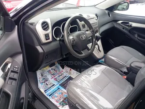 Toyota Matrix S Hatchback AWD (2.4L 4cyl 4A) 2012 Black