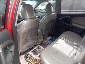Toyota RAV4 2.5 Limited 4x4 2010 Red