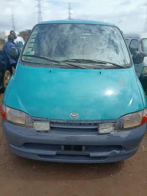 Toyota HiAce 2005 Blue