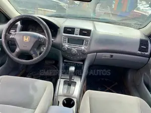 Honda Accord 2006 Silver