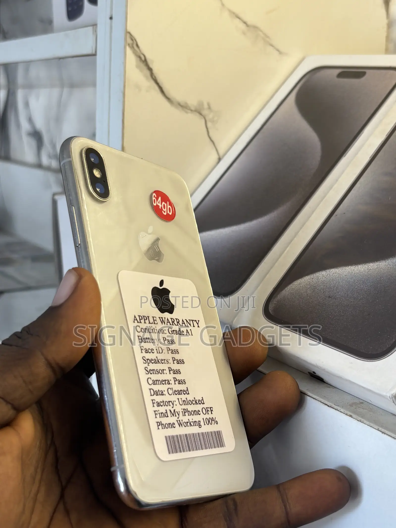 Apple iPhone X 64 GB White