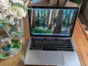 Laptop Apple MacBook Pro 2019 16GB Intel Core i7 SSD 1T