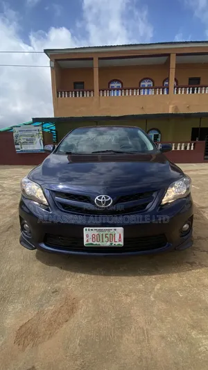 Toyota Corolla 2013 Blue