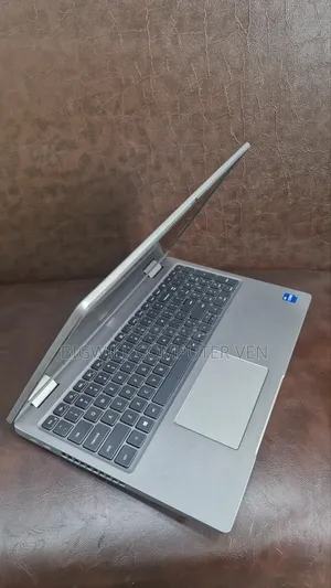 Laptop Dell Latitude 5520 16GB Intel Core i7 SSD 512GB