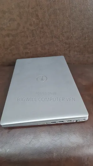 Laptop Dell Latitude 5520 16GB Intel Core i7 SSD 512GB