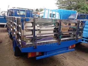 Toyota Dyna 1996 Blue