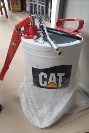 CAT Caterpillar Manual Grease Bucket Pump
