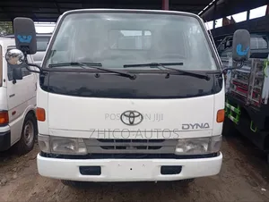 Toyota Dyna 2002 White