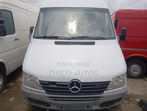 Mercedes-Benz 1927 2010 White