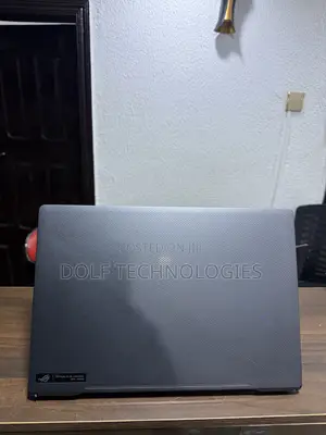Laptop Asus ROG Zephyrus G15 16GB AMD Ryzen 9 SSD 1T