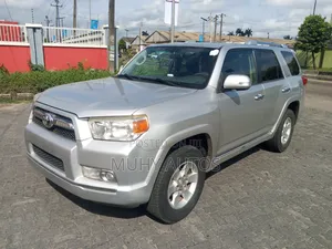 Toyota 4-Runner 2011 White