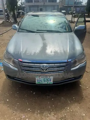 Toyota Avalon 2005 Blue