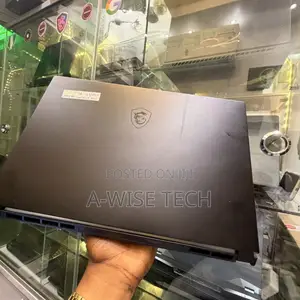 Laptop MSI GS66 Stealth 12UHS 16GB Intel Core i7 SSD 512GB