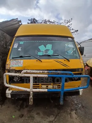 Volkswagen LT 1998 Yellow