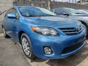 Toyota Corolla LE Special Edition 4dr Sedan (1.8L 4cyl 4A) 2013 Blue