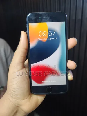 Apple iPhone 7 32 GB Black