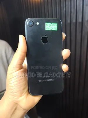 Apple iPhone 7 32 GB Black