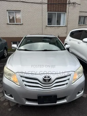 Toyota Camry 2011 Silver