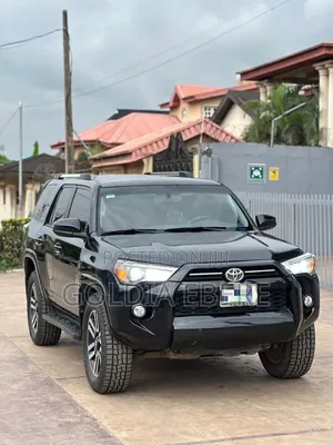 Toyota 4-Runner Limited 4x4 2019 Black