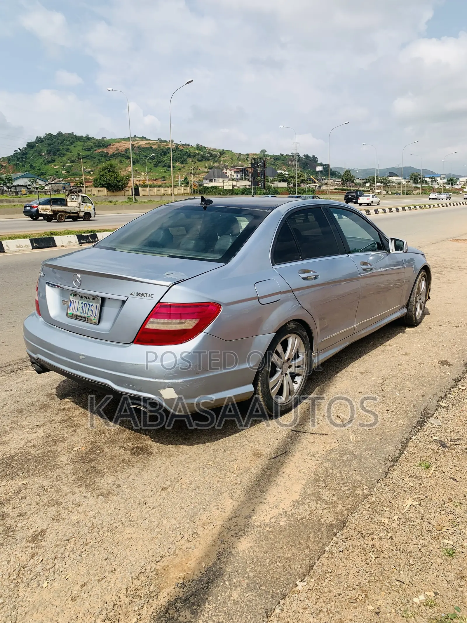 Mercedes-Benz C350 2013 Blue