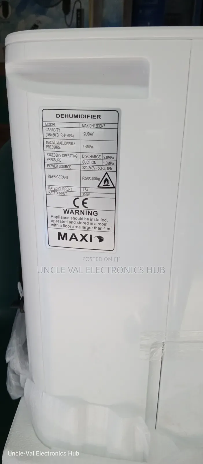 Maxi 12L Dehumidifier (Moisture Damage Preventer)