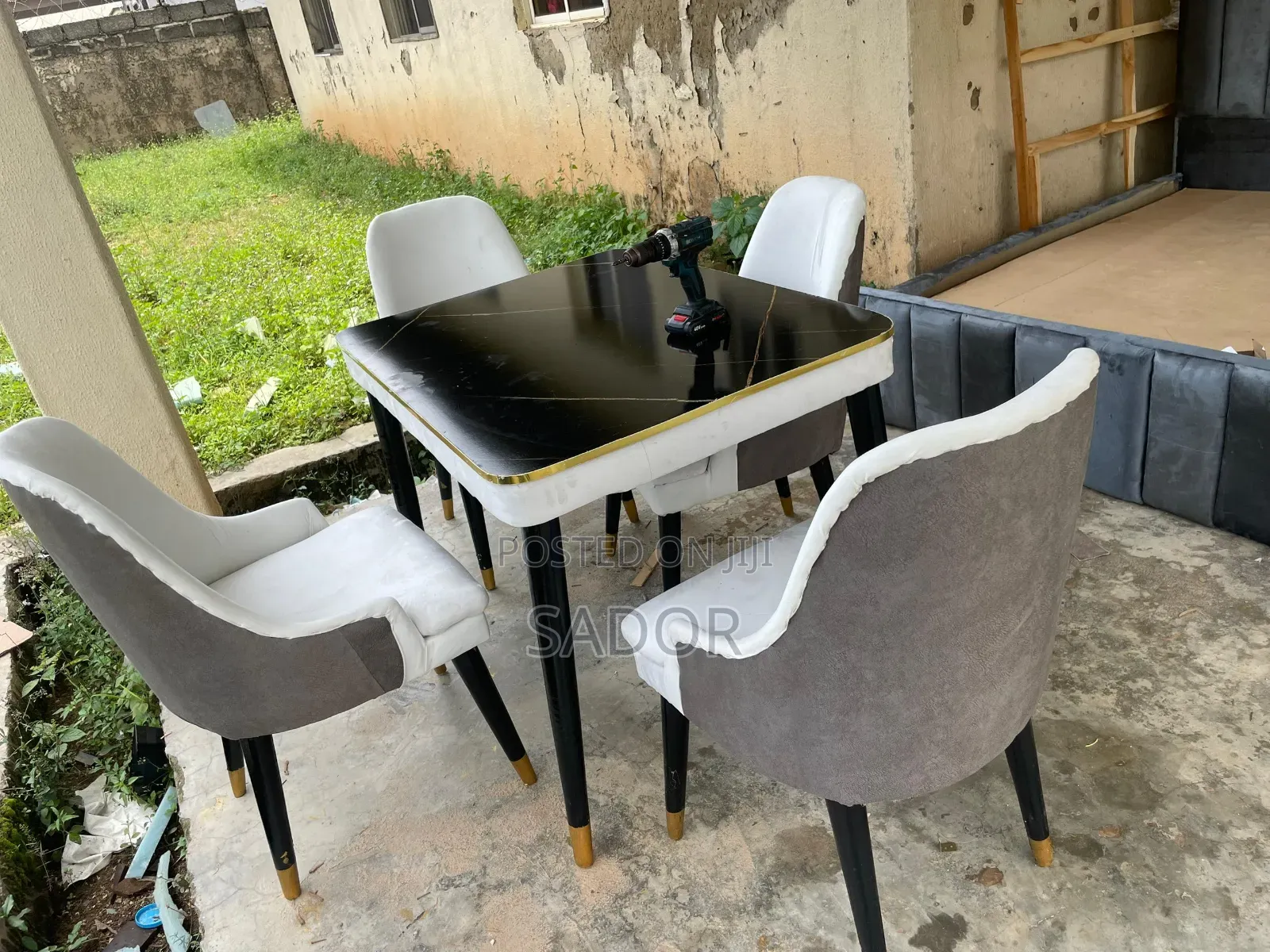 4 Seater Dining Set