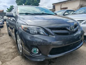 Toyota Corolla LE Special Edition 4dr Sedan (1.8L 4cyl 4A) 2013 Gray