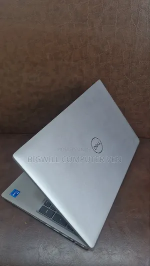 Laptop Dell Latitude 5520 8GB Intel Core i5 SSD 256GB