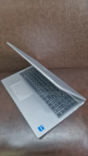 Laptop Dell Latitude 5520 8GB Intel Core i5 SSD 256GB