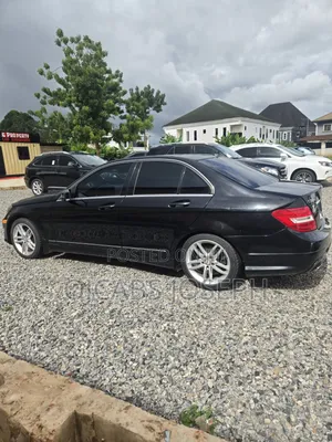 Mercedes-Benz C300 2014 Black