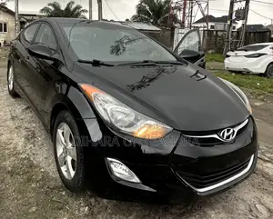 Hyundai Elantra GLS Sedan FWD (1.8L 4cyl 6A) 2013 Black