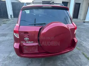 Toyota RAV4 2006 Red