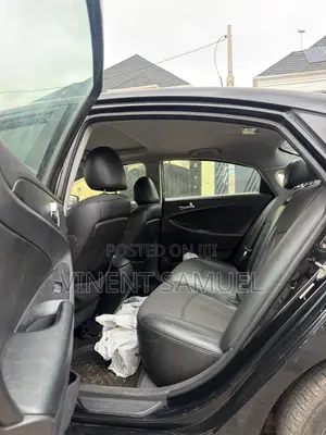 Hyundai Sonata 2010 Black