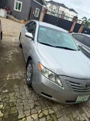 Toyota Camry 2009 Silver