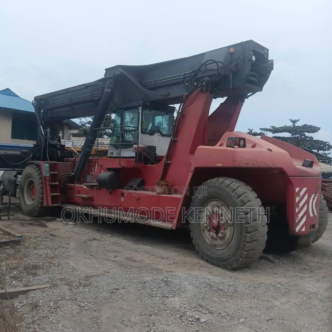 Kalmar Reach Stacker