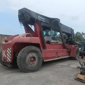 Kalmar Reach Stacker