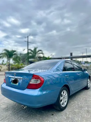 Toyota Camry 2004 Blue