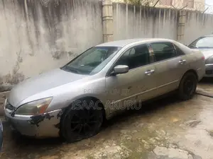 Honda Accord 2004 Silver