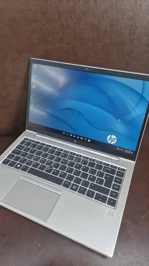Laptop HP EliteBook 845 G8 8GB AMD Ryzen 5 SSD 256GB