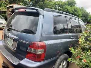 Toyota Highlander V6 2006 Blue