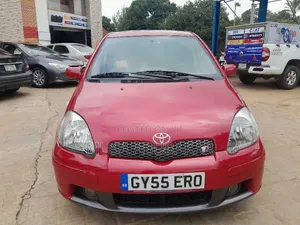 Toyota Yaris 2005 Red